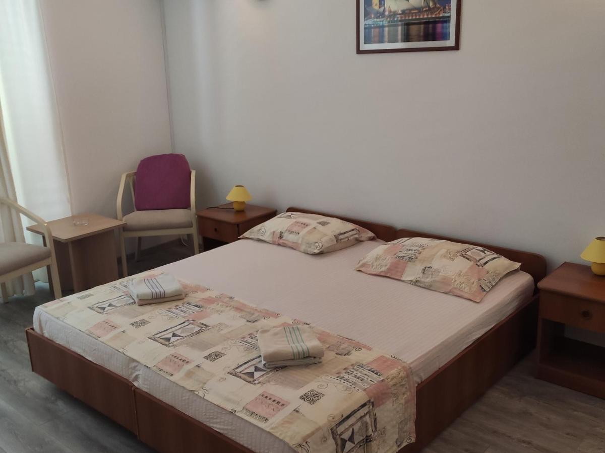 Apartments Ivo Makarska Eksteriør billede